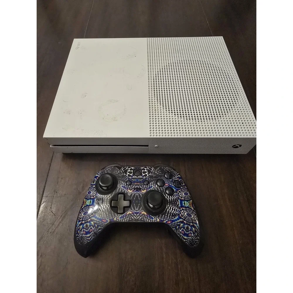 Microsoft Xbox One‎ S 500GB Console (Bundle)